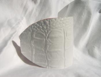 White gator embossed vinyl Heel Shield 